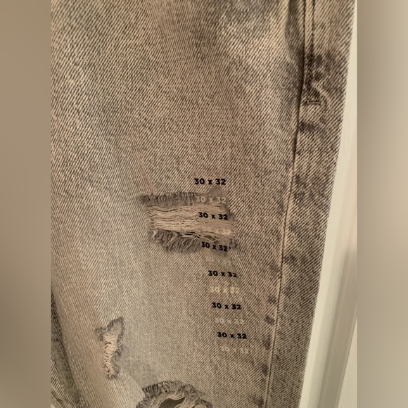 Jeans - Picture 2 of 7